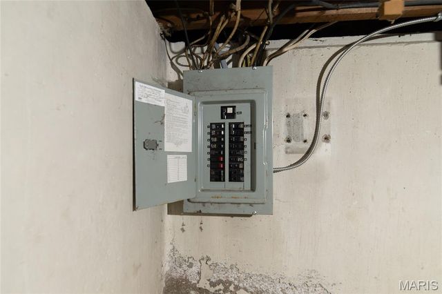 10769 Spring Garden Drive, St Louis, MO 63137