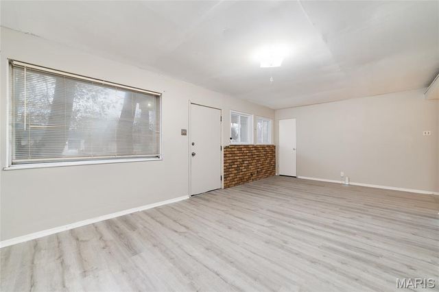 10769 Spring Garden Drive, St Louis, MO 63137