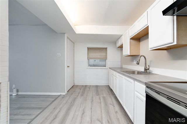 10769 Spring Garden Drive, St Louis, MO 63137