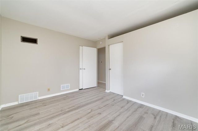 10769 Spring Garden Drive, St Louis, MO 63137