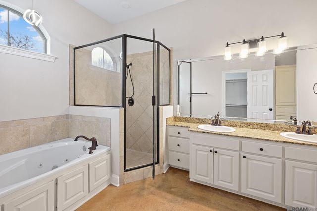 12289 River Highlands, St Amant, LA 70774