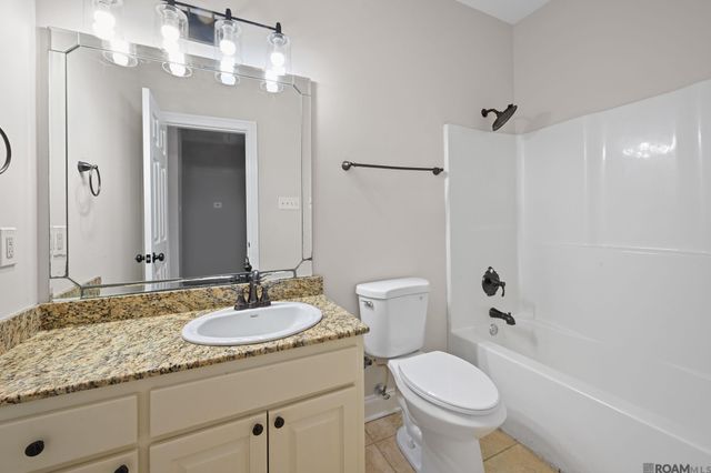 12289 River Highlands, St Amant, LA 70774