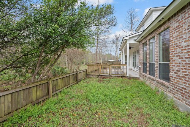 12289 River Highlands, St Amant, LA 70774