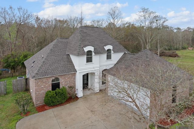 12289 River Highlands, St Amant, LA 70774