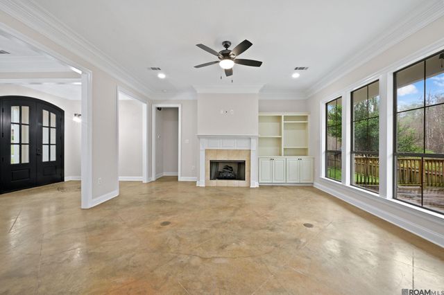 12289 River Highlands, St Amant, LA 70774