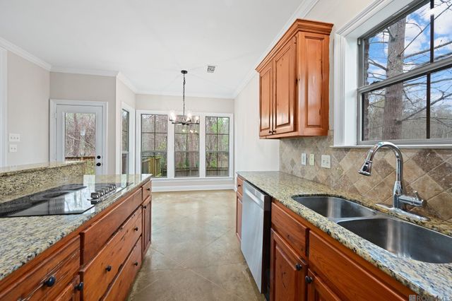 12289 River Highlands, St Amant, LA 70774