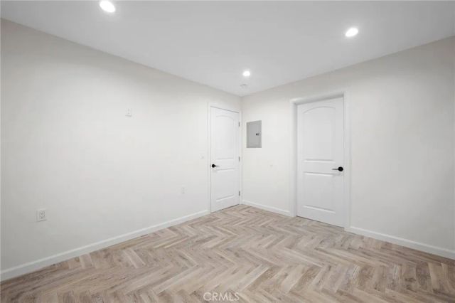 1560 Ridgeway Drive, Glendale, CA 91202