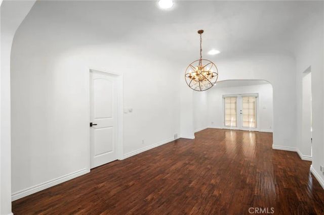1560 Ridgeway Drive, Glendale, CA 91202