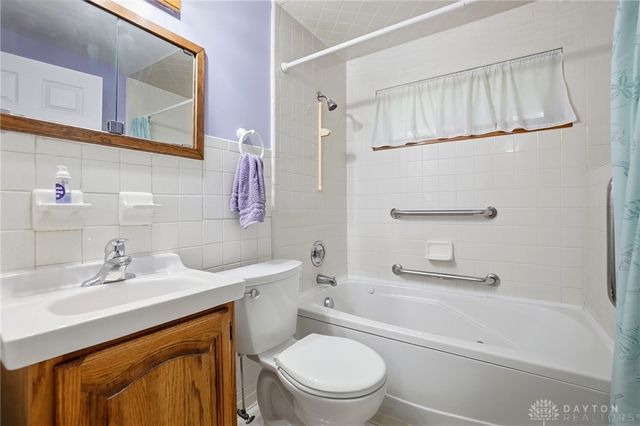 257 Ironwood Drive, West Carrollton, OH 45449