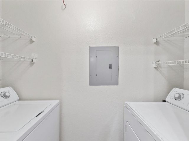 200 4TH AVENUE S 105, St Petersburg, FL 33701