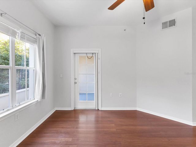200 4TH AVENUE S 105, St Petersburg, FL 33701
