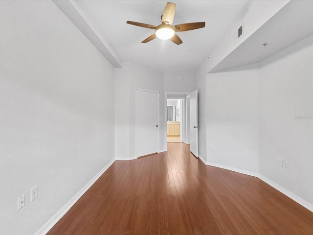 200 4TH AVENUE S 105, St Petersburg, FL 33701