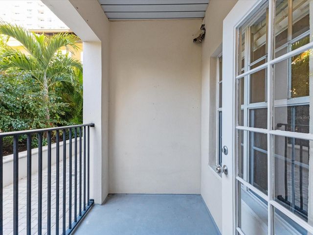 200 4TH AVENUE S 105, St Petersburg, FL 33701