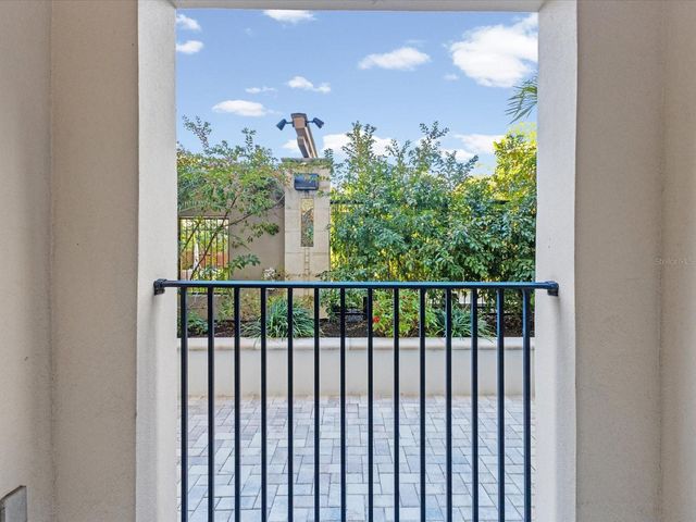 200 4TH AVENUE S 105, St Petersburg, FL 33701