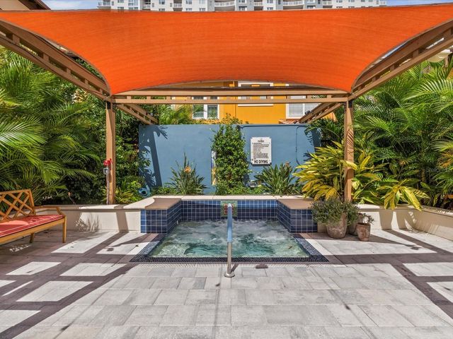 200 4TH AVENUE S 105, St Petersburg, FL 33701