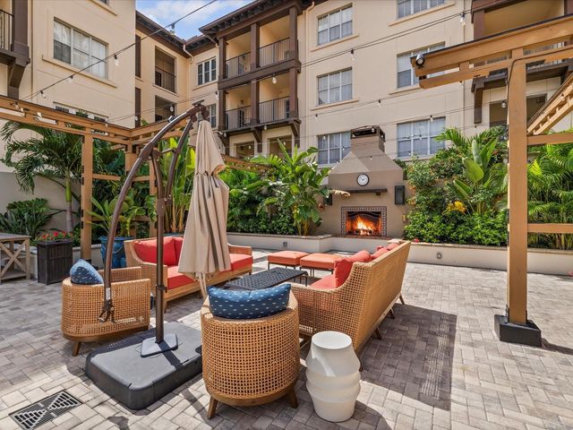 200 4TH AVENUE S 105, St Petersburg, FL 33701