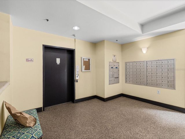 200 4TH AVENUE S 105, St Petersburg, FL 33701