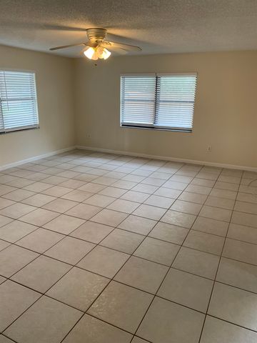 200 Sevilla St B, St Augustine Beach, FL 32080