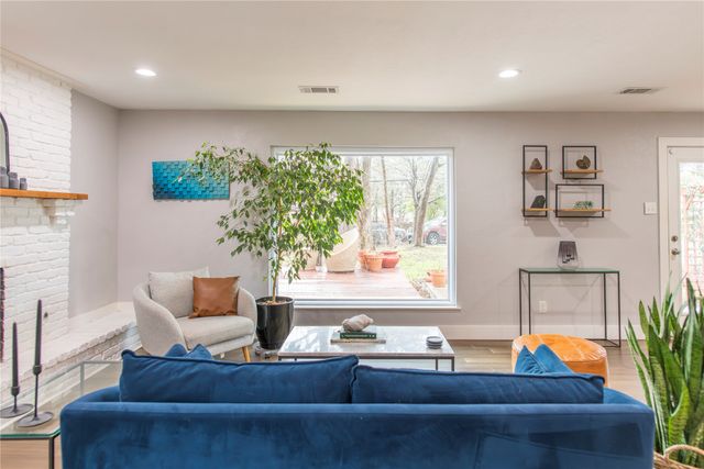 3906 Treeline Drive, Dallas, TX 75224