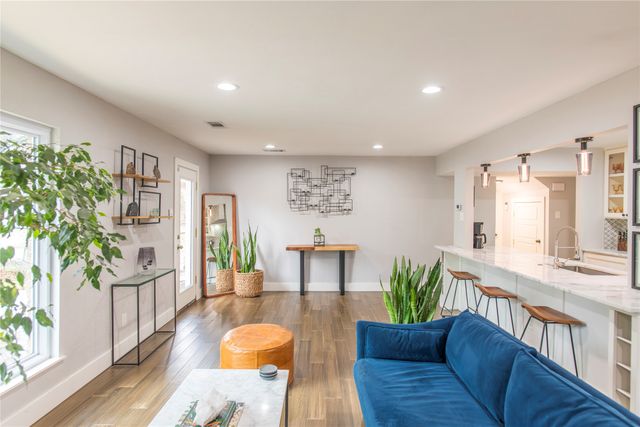 3906 Treeline Drive, Dallas, TX 75224