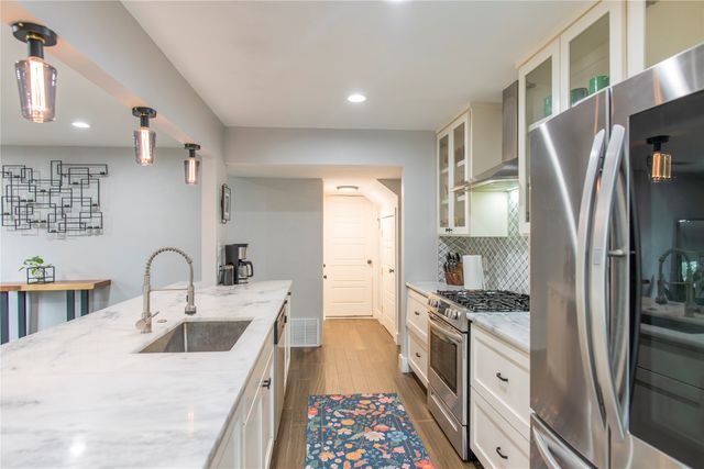 3906 Treeline Drive, Dallas, TX 75224