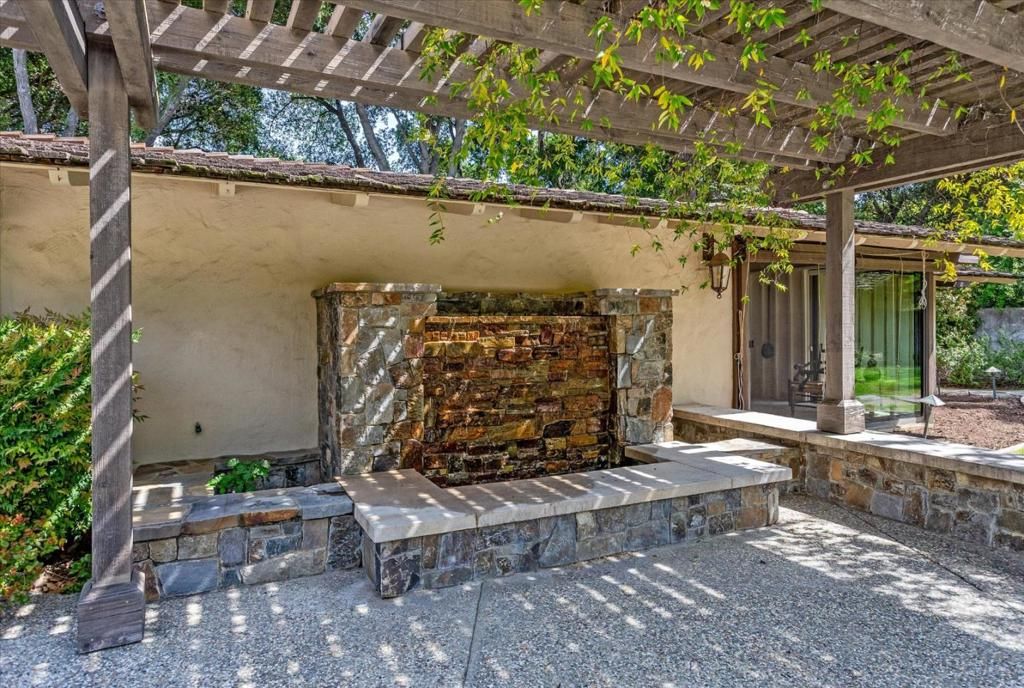 Image 26 of property listing at 14176 Quail Acres, Saratoga, CA 95070