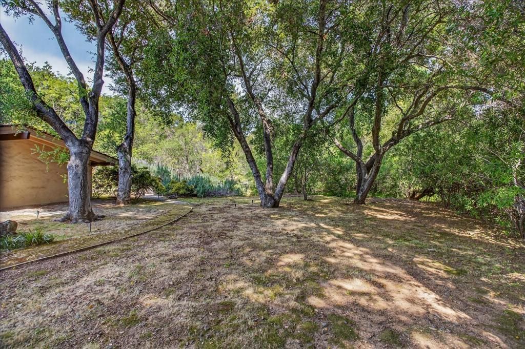 Image 39 of property listing at 14176 Quail Acres, Saratoga, CA 95070