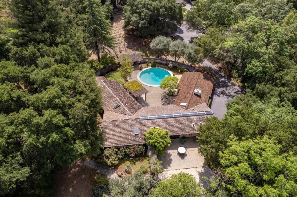 Image 44 of property listing at 14176 Quail Acres, Saratoga, CA 95070