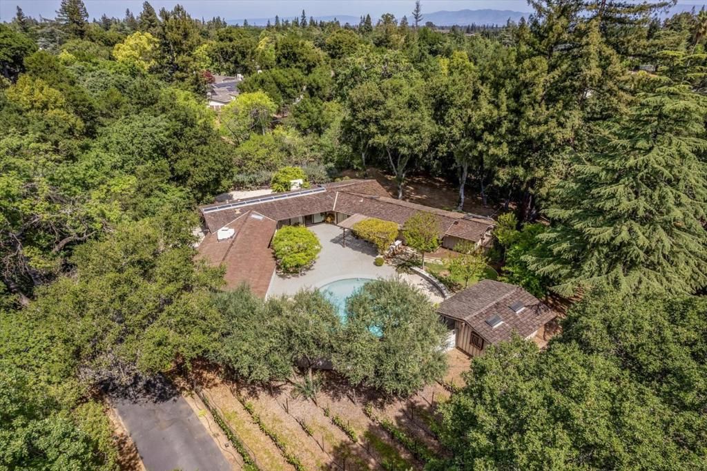 Image 46 of property listing at 14176 Quail Acres, Saratoga, CA 95070