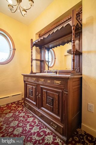 155 E SPRINGETTSBURY AVE, York, PA 17403