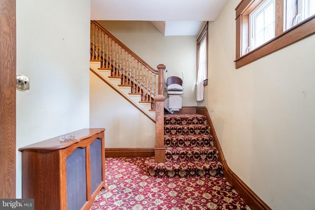 155 E SPRINGETTSBURY AVE, York, PA 17403