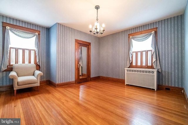 155 E SPRINGETTSBURY AVE, York, PA 17403