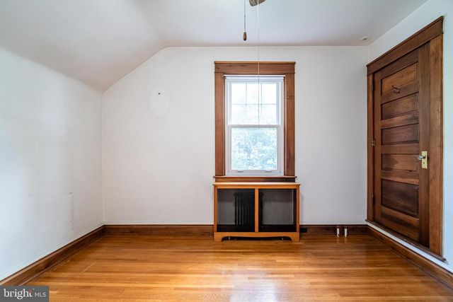 155 E SPRINGETTSBURY AVE, York, PA 17403