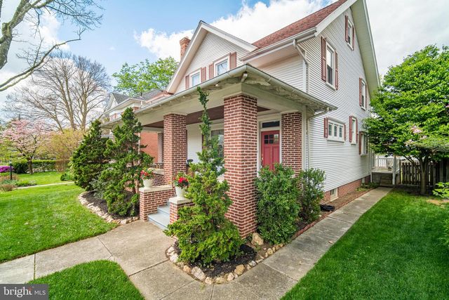 155 E SPRINGETTSBURY AVE, York, PA 17403