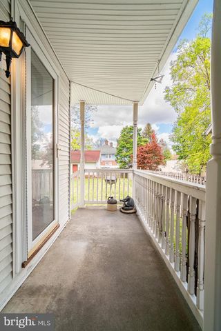 155 E SPRINGETTSBURY AVE, York, PA 17403