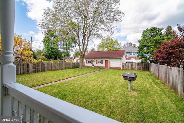 155 E SPRINGETTSBURY AVE, York, PA 17403
