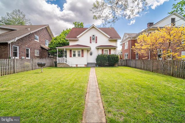 155 E SPRINGETTSBURY AVE, York, PA 17403