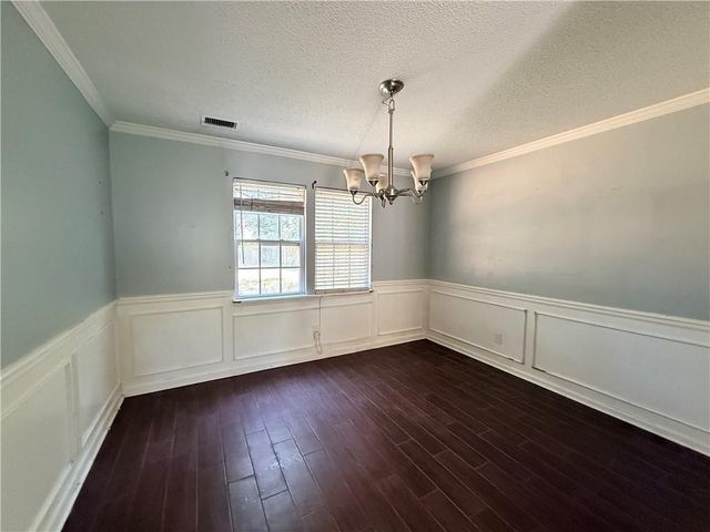 844 Chapman Circle, Stone Mountain, GA 30088