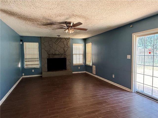 844 Chapman Circle, Stone Mountain, GA 30088