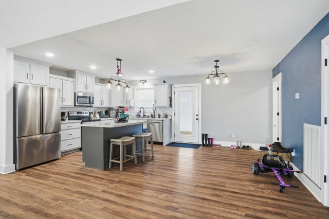 760 Armstrong Rd, Castalian Springs, TN 37031