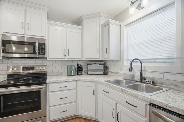 760 Armstrong Rd, Castalian Springs, TN 37031