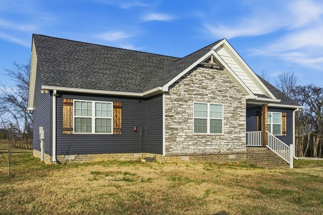 760 Armstrong Rd, Castalian Springs, TN 37031