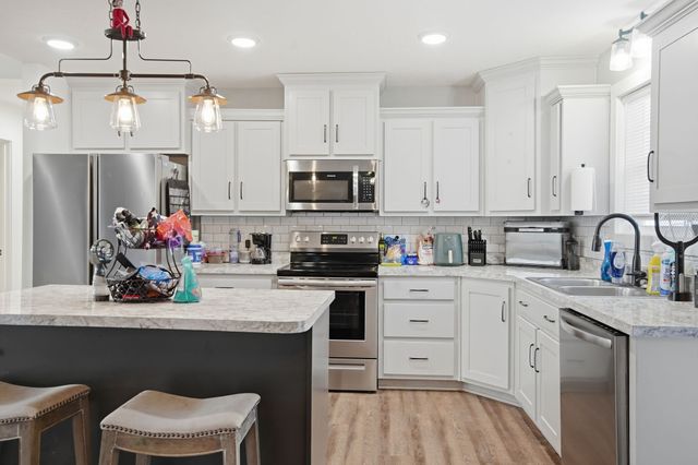 760 Armstrong Rd, Castalian Springs, TN 37031