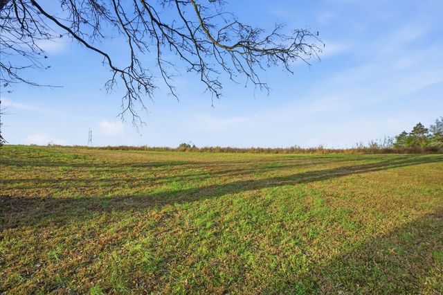 760 Armstrong Rd, Castalian Springs, TN 37031