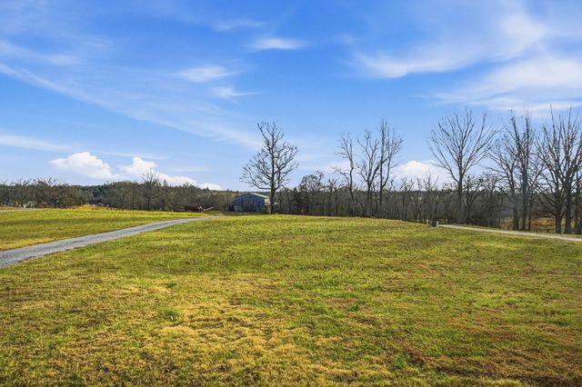 760 Armstrong Rd, Castalian Springs, TN 37031