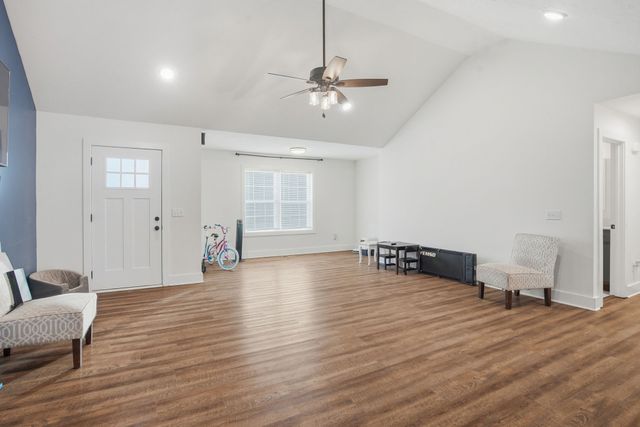 760 Armstrong Rd, Castalian Springs, TN 37031