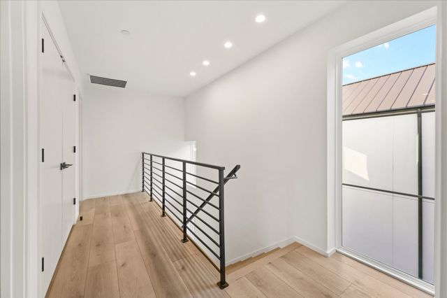 2001 N Prairie Avenue 106, Dallas, TX 75204