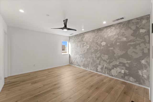 2001 N Prairie Avenue 106, Dallas, TX 75204