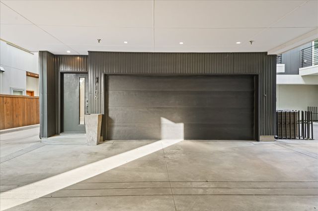 2001 N Prairie Avenue 106, Dallas, TX 75204