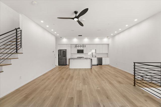 2001 N Prairie Avenue 106, Dallas, TX 75204